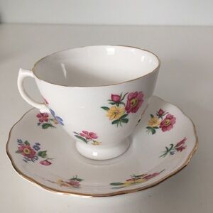 Vintage Royal Vale White Floral Bone China Tea Cup & Saucer Set Made in England